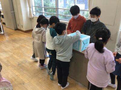 くじ引きの様子